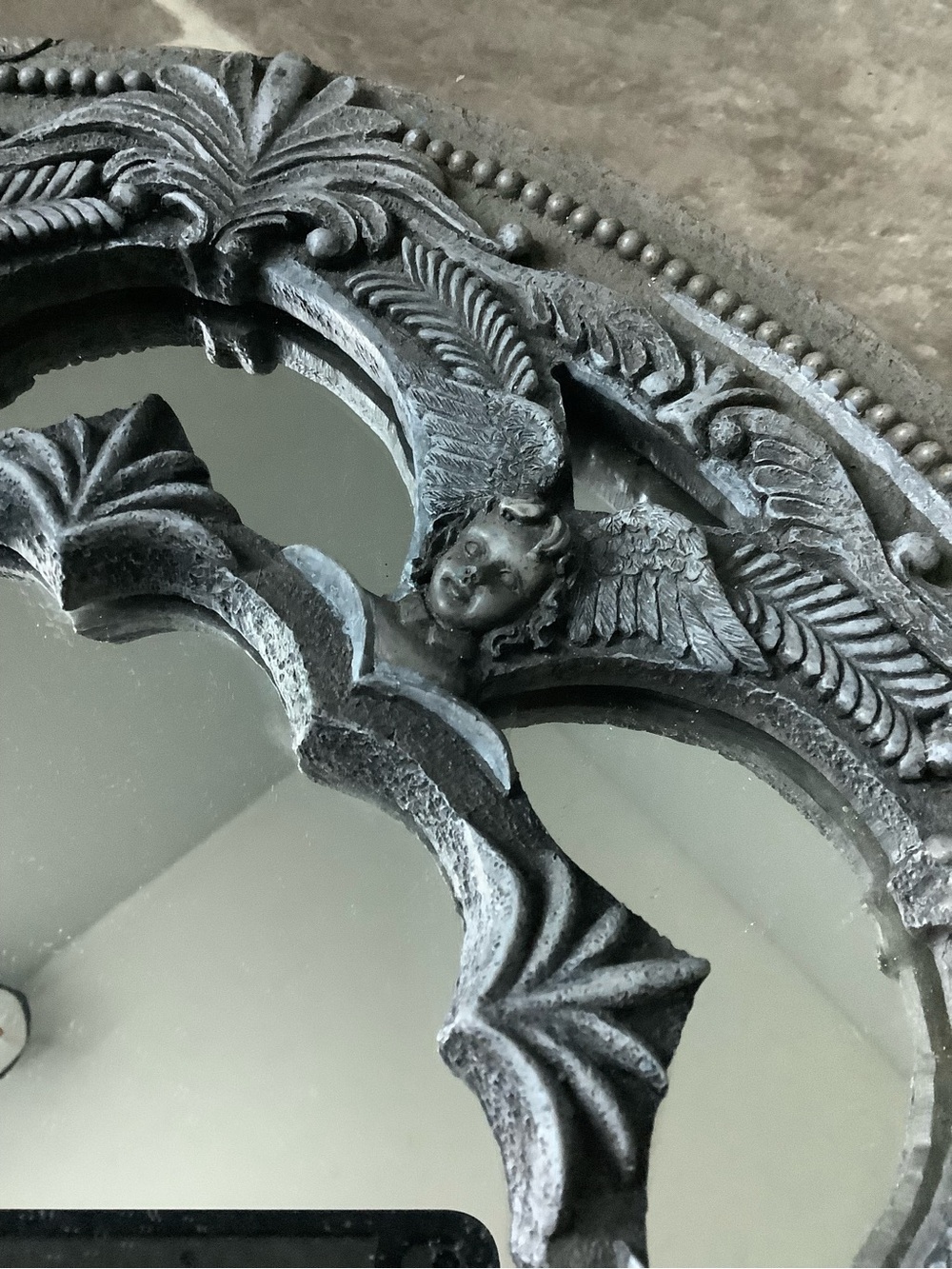 Gothic Mirror - Picture 11 of 15